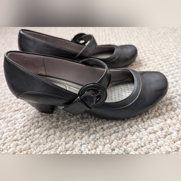 Life Stride Black Rozz Mary Jane Pumps Women's Size 8 - Picture 2 of 5